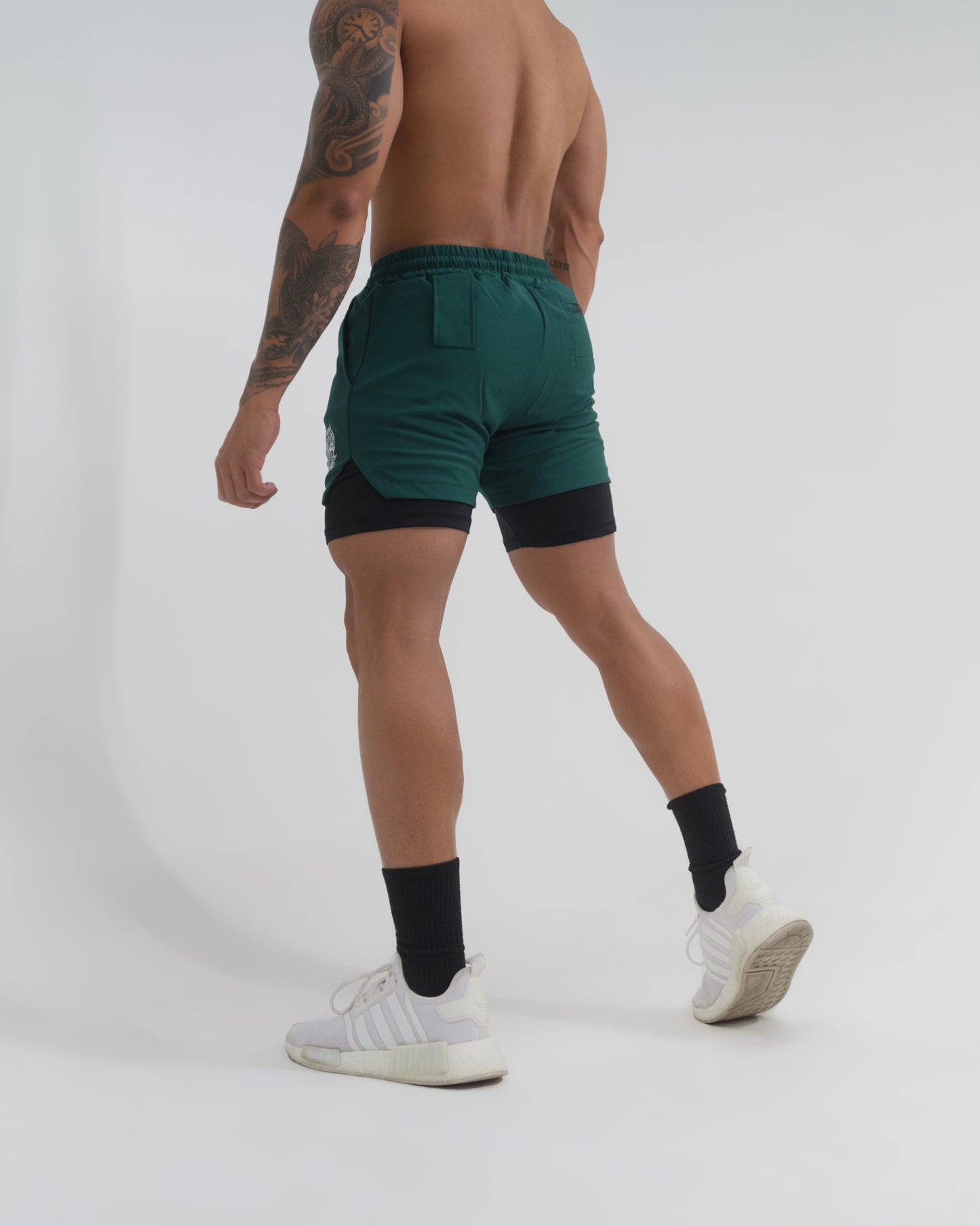 Experience unrivaled comfort and performance with our High Compression  Shorts with Zipper Closure. The compression fabric supports moveme